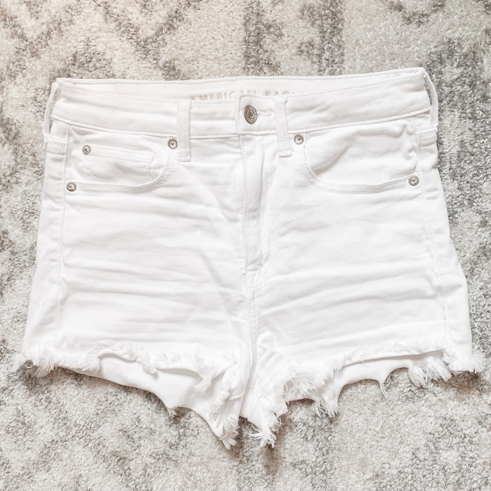 American eagle white shorts
